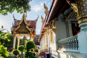 temple-garden-and-exterior-at-wat-phra-singh-chiang-mai-thailand-683729493-58e552035f9b58ef7e88d10a